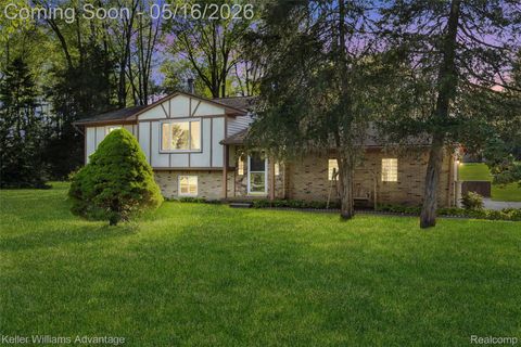 1250 Shotey Court Highland Charter Township MI 48380