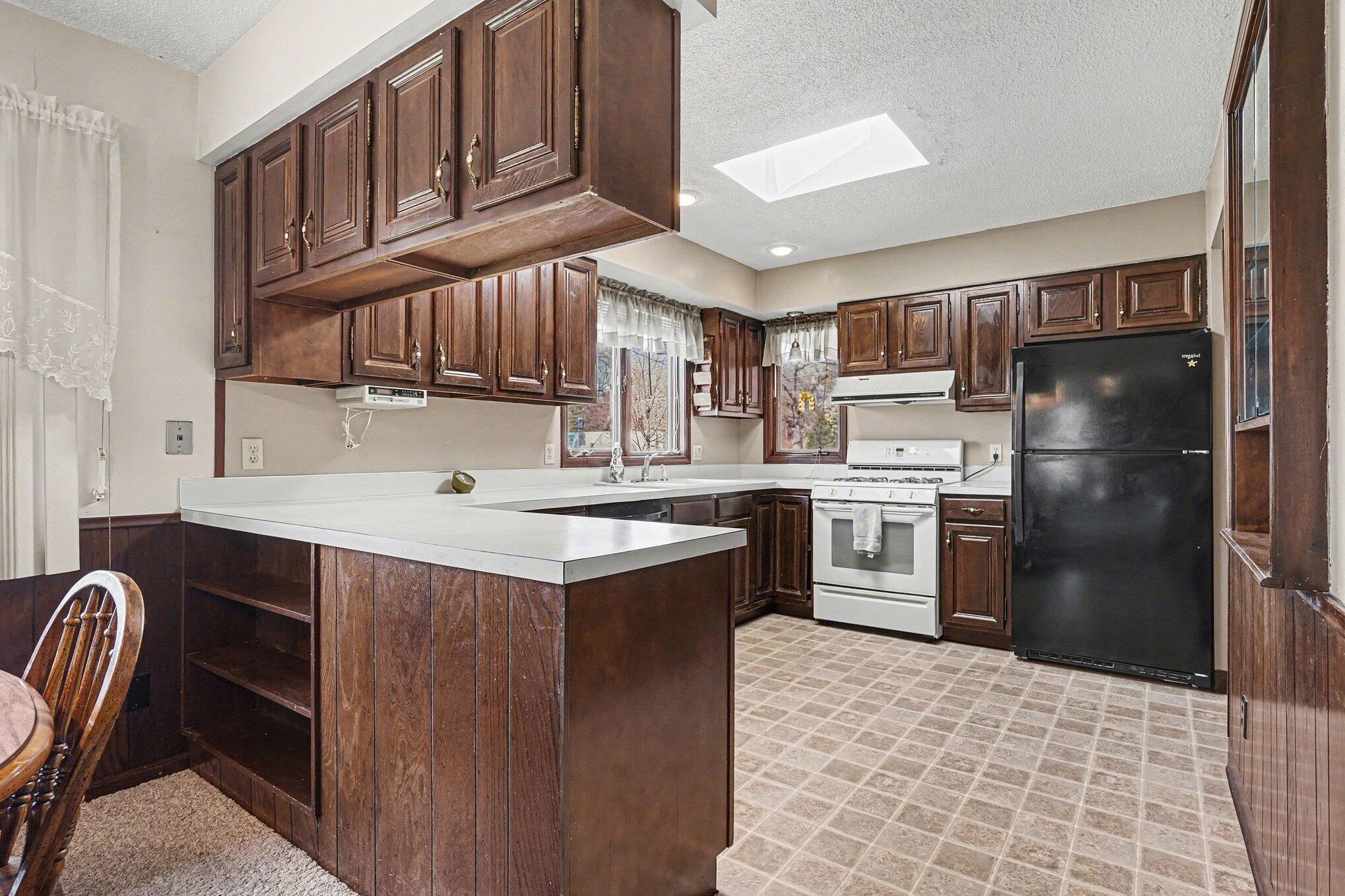 110 S Fruitport Road