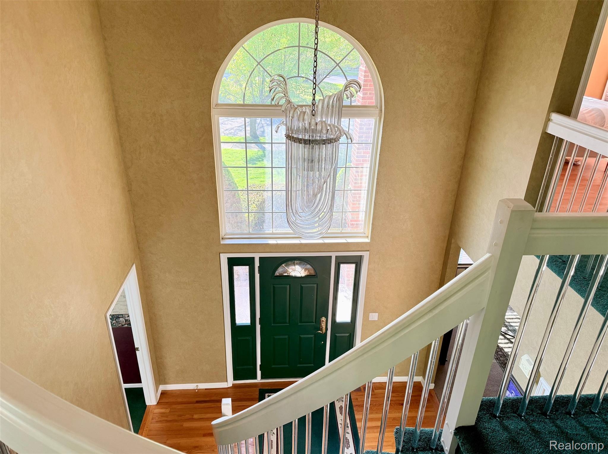 24525 Sandpiper Court