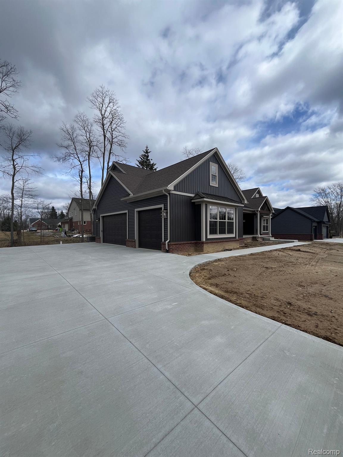 1286 BLUE RIDGE Parkway