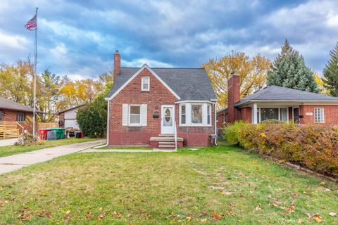 16042 Forest Avenue Eastpointe City MI 48021