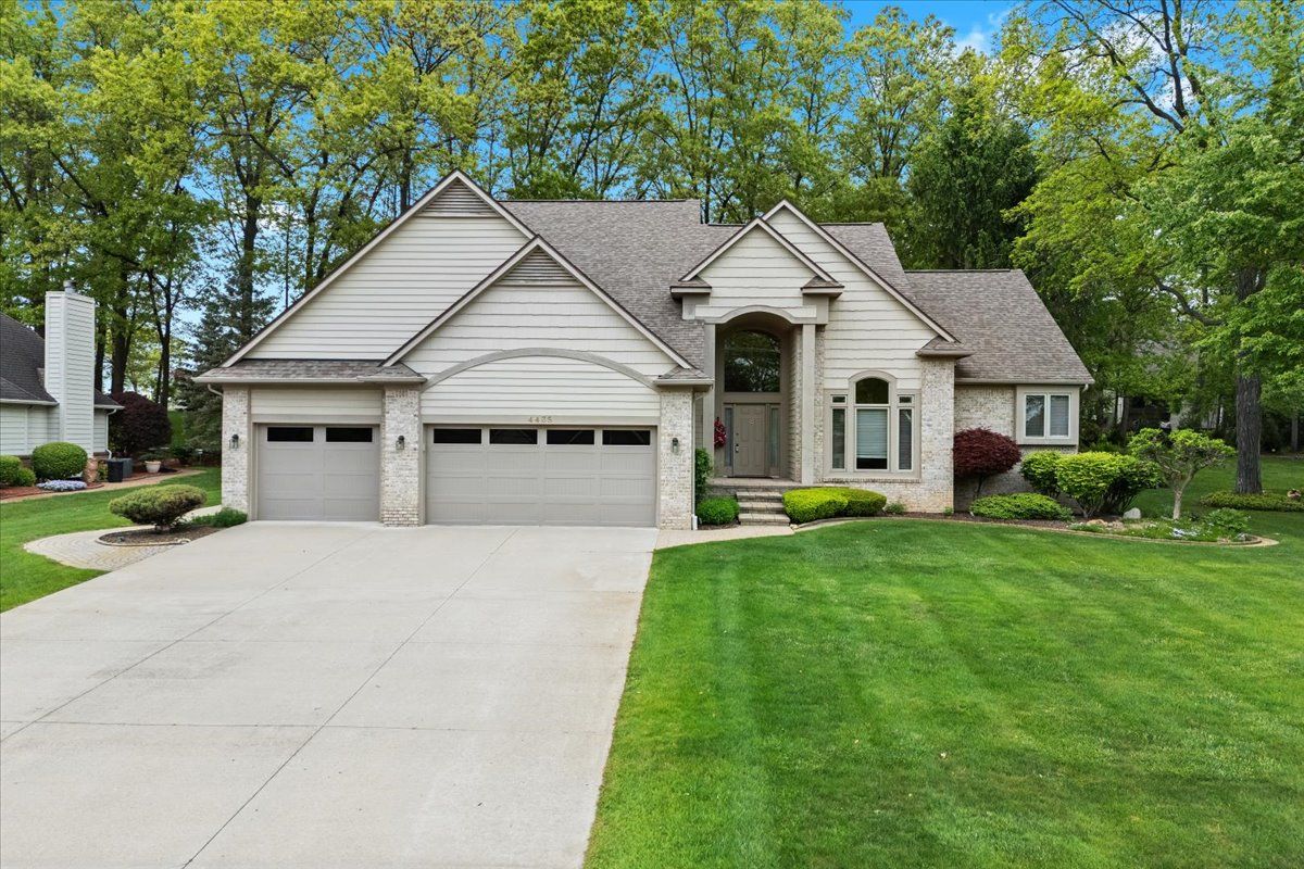 4435 DRIFTWOOD Drive