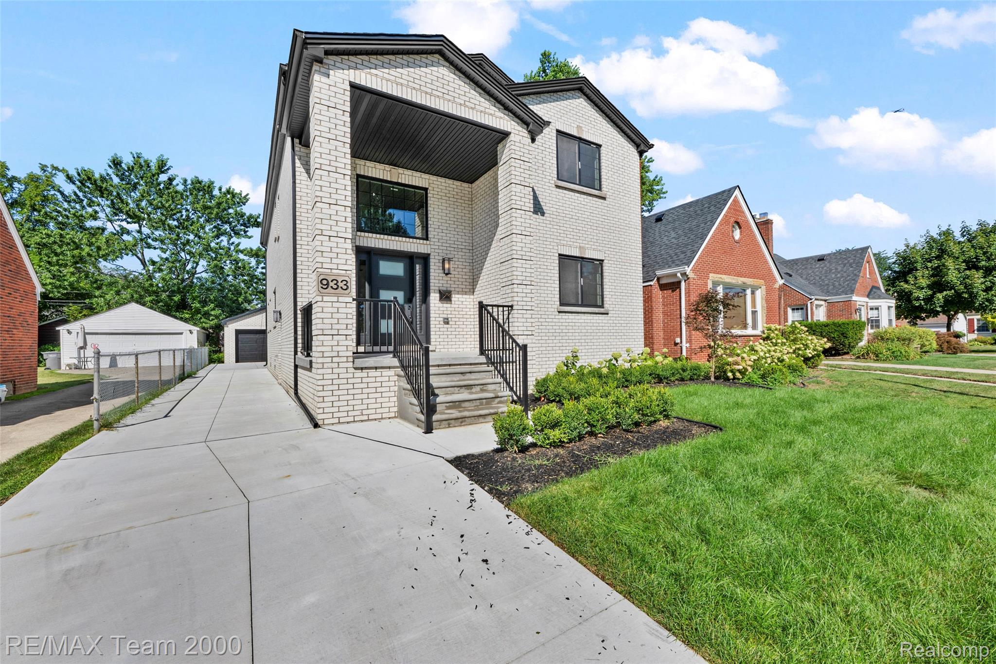 933 N Highland Street