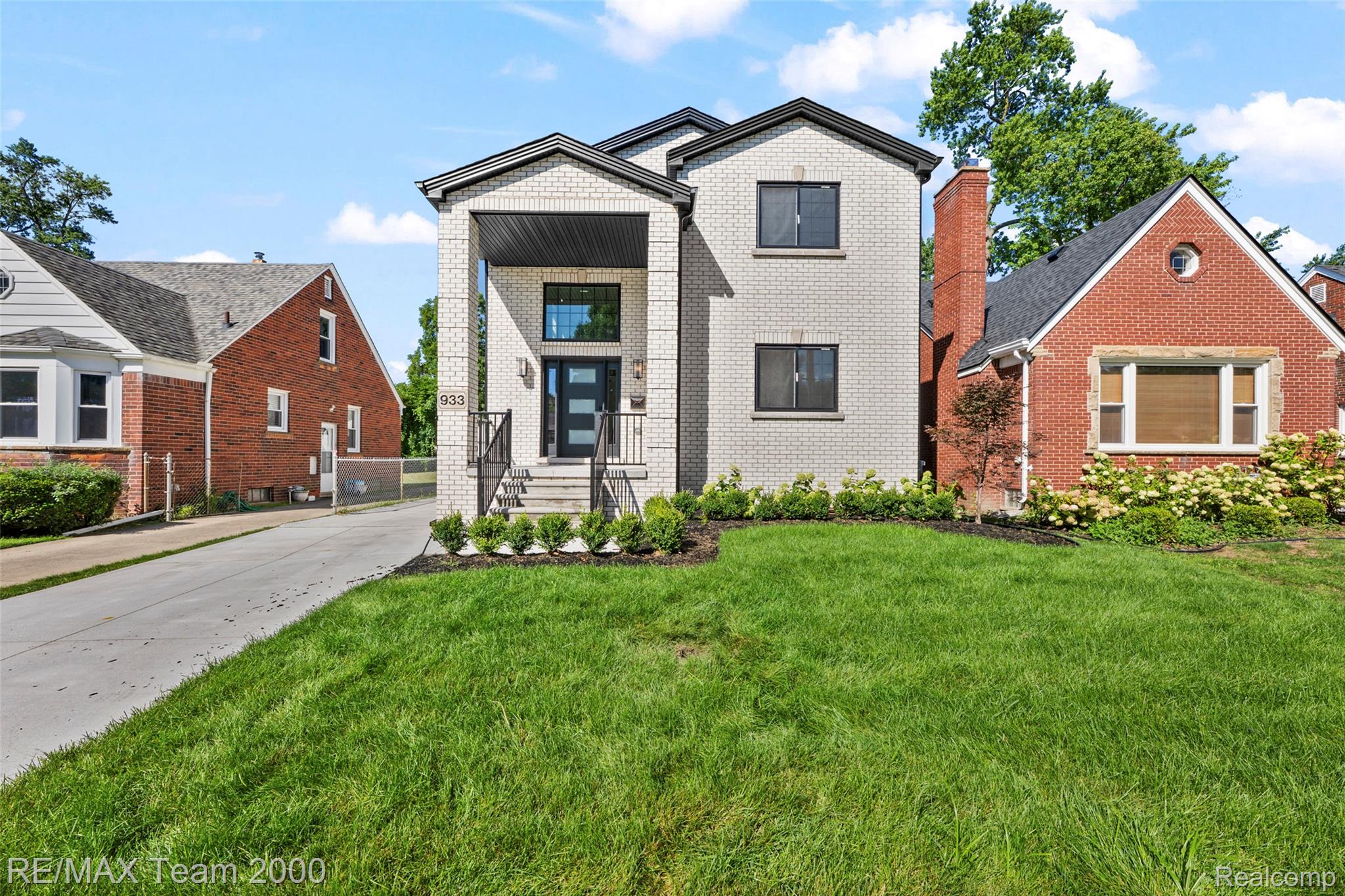 933 N Highland Street