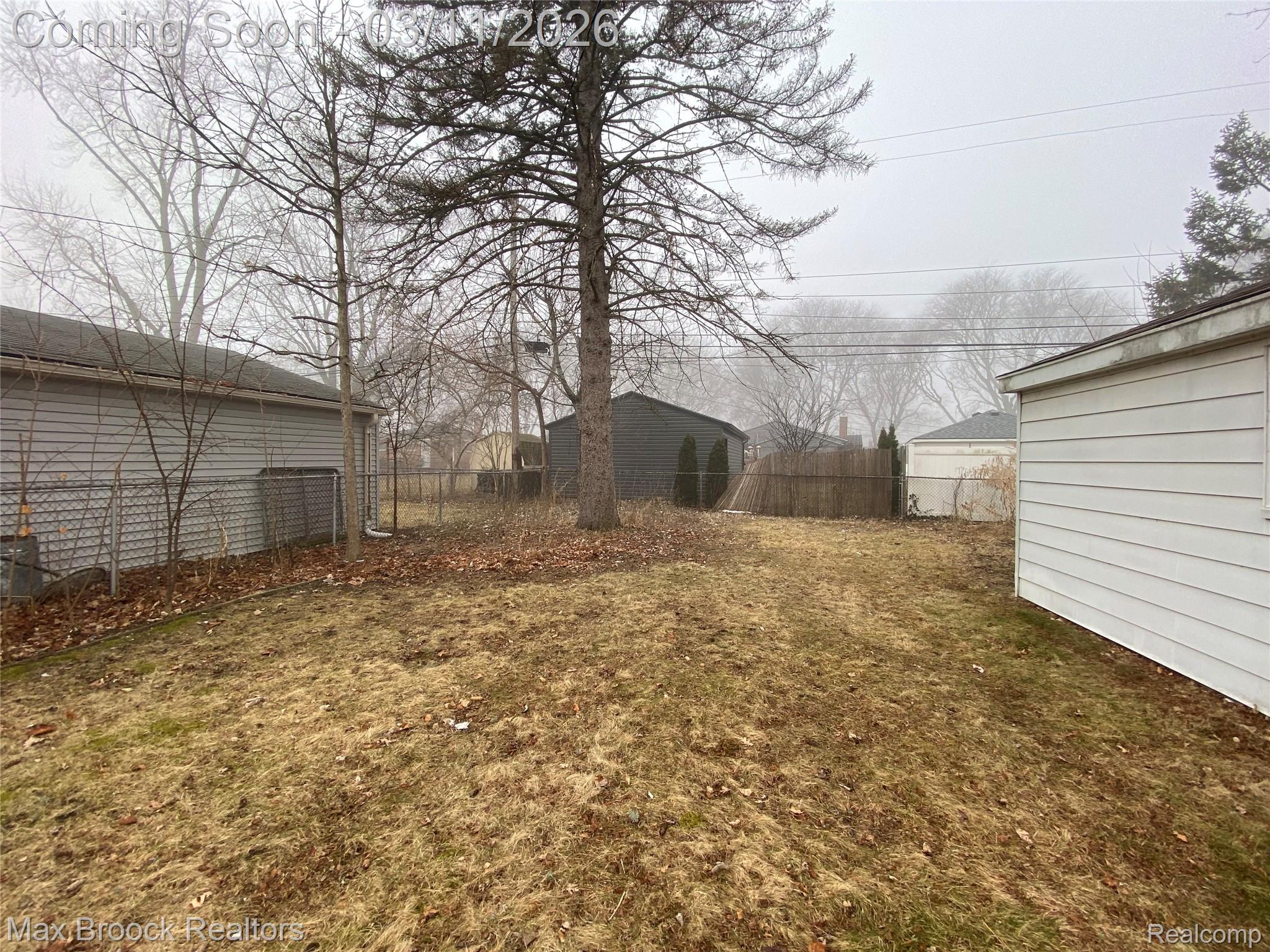 1723 CRESTHILL AVENUE