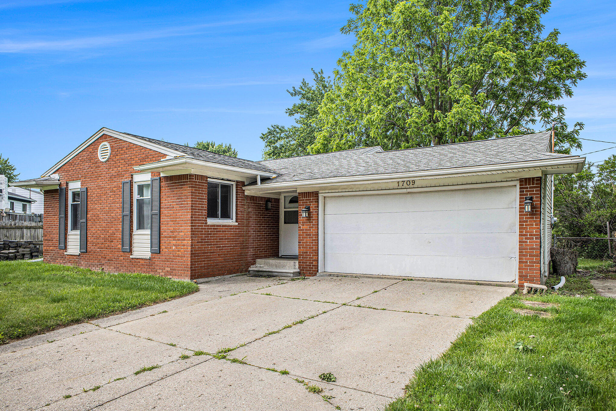 1709 Tuscany Lane