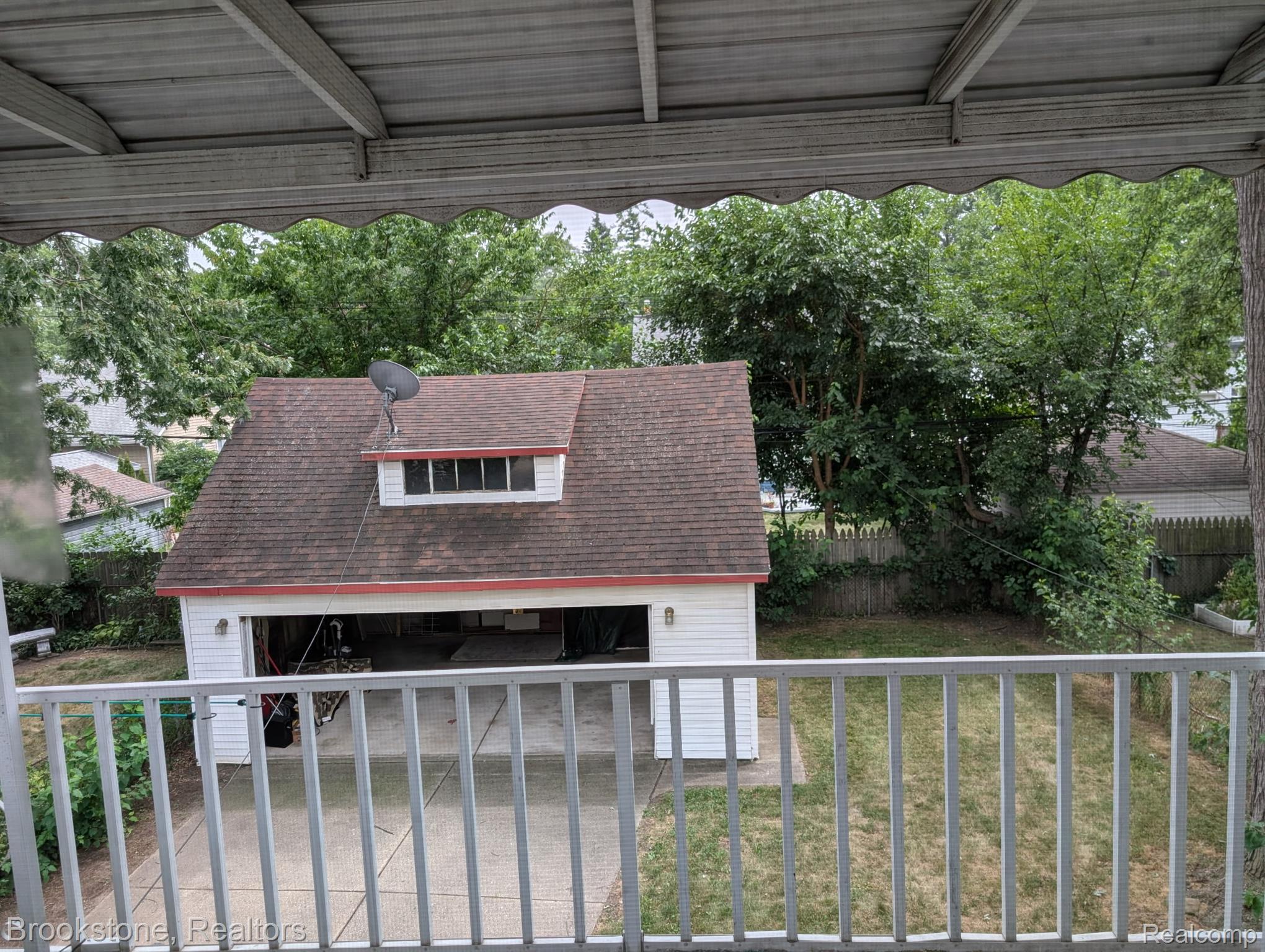 441 W Troy Street