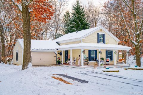 1543 Bosak Drive Brighton City MI 48114