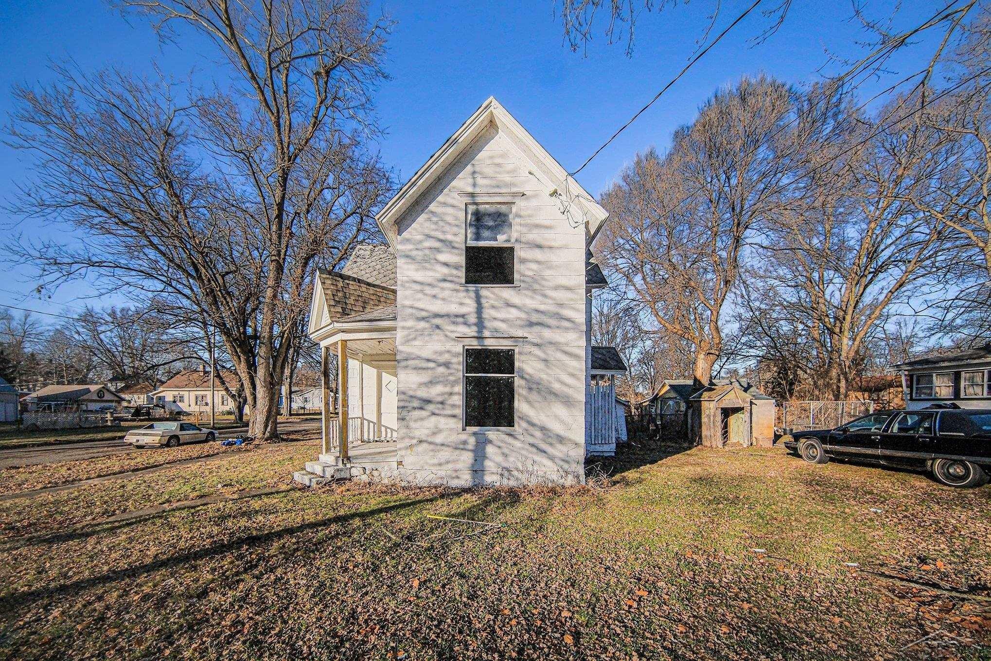 1103 Sydenham Street