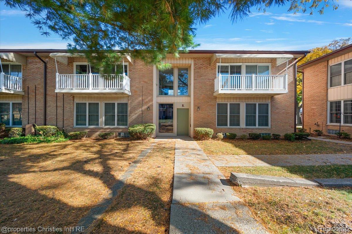 1199 S Sheldon Road 77