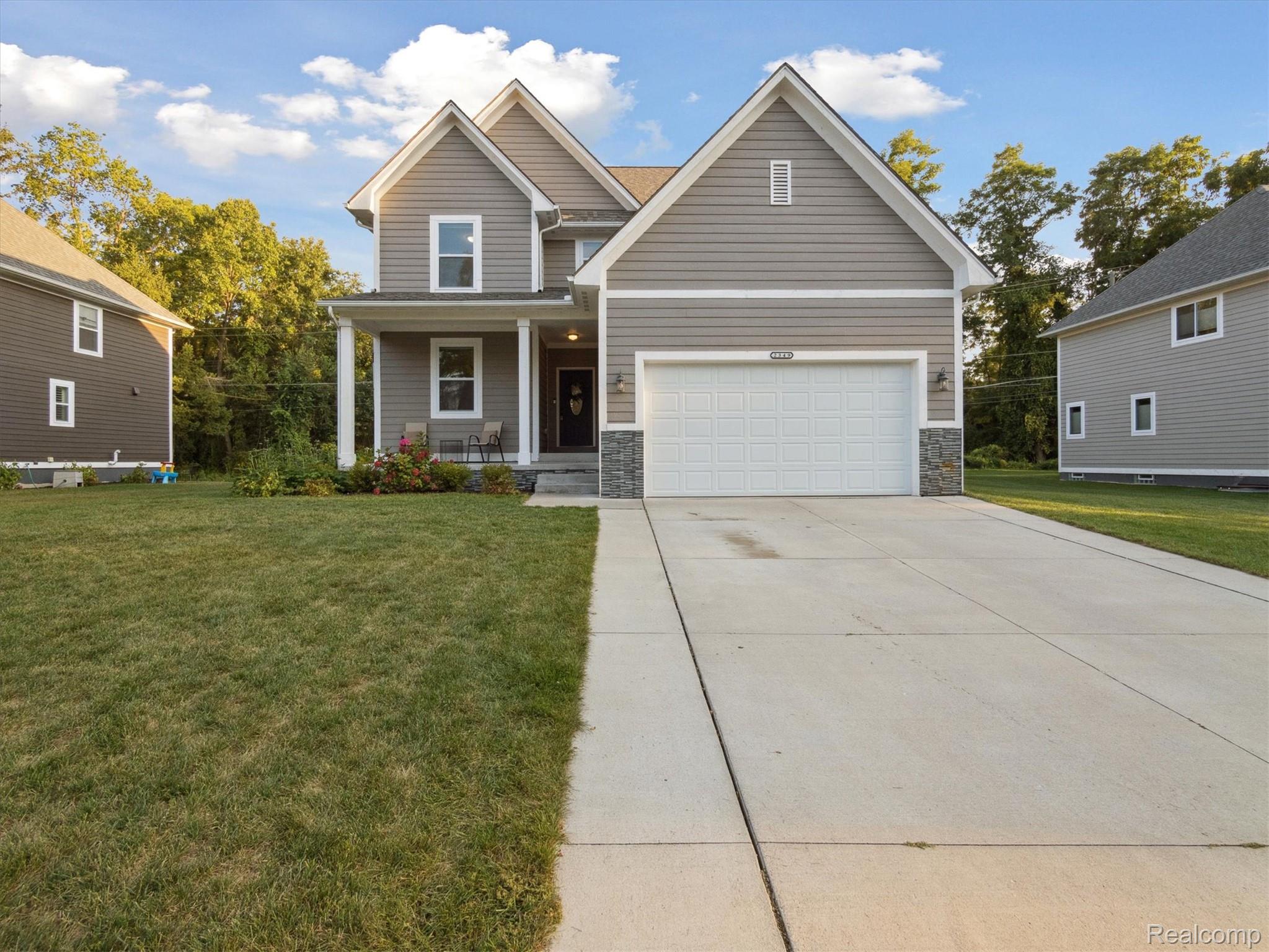 2349 Fairbury