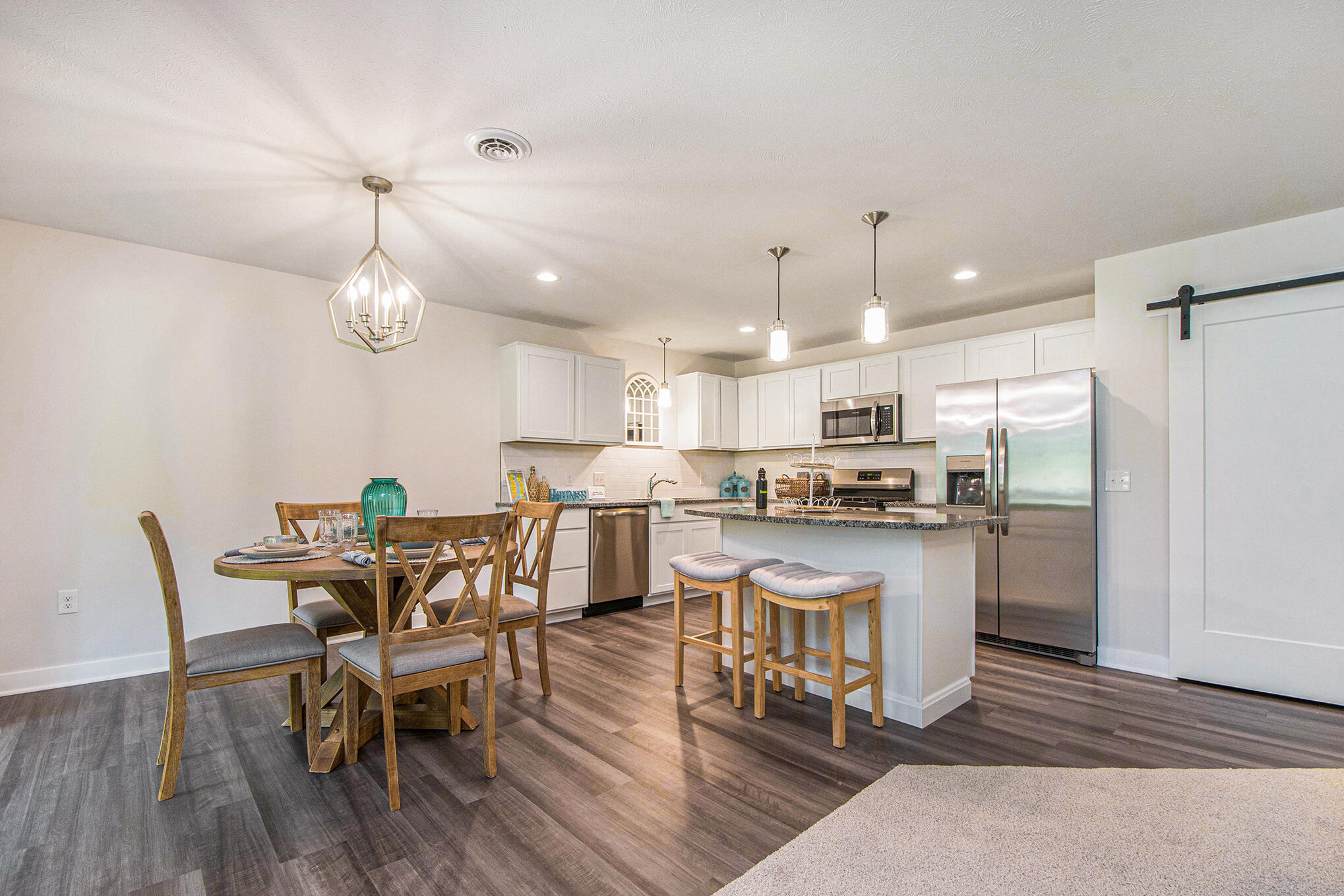 4271 Highpoint Drive 113