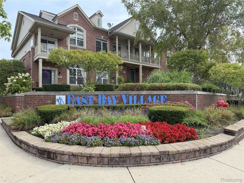 437 Village Drive Walled Lake City MI 48390