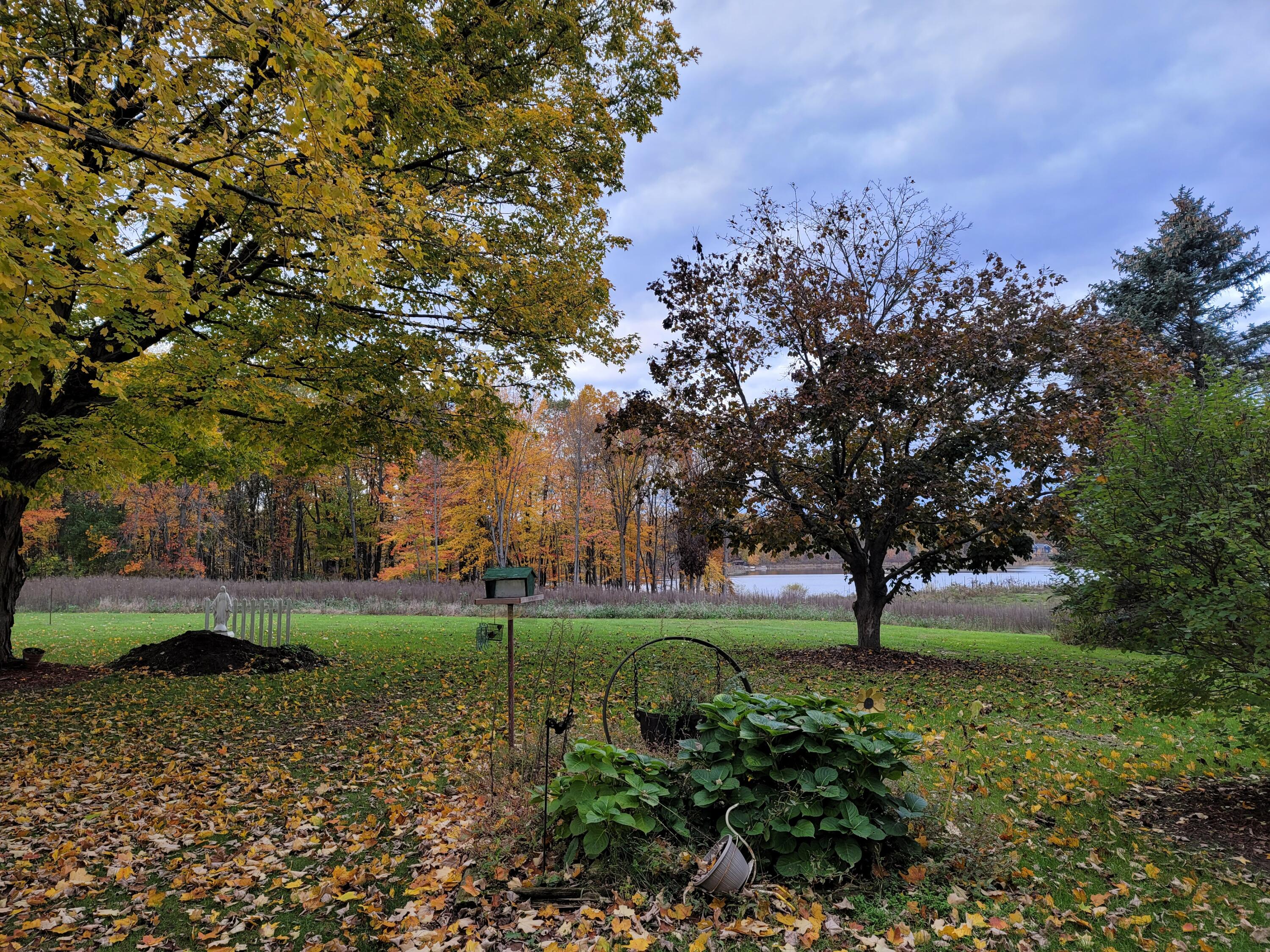 4885 Gavin Lake Road NE