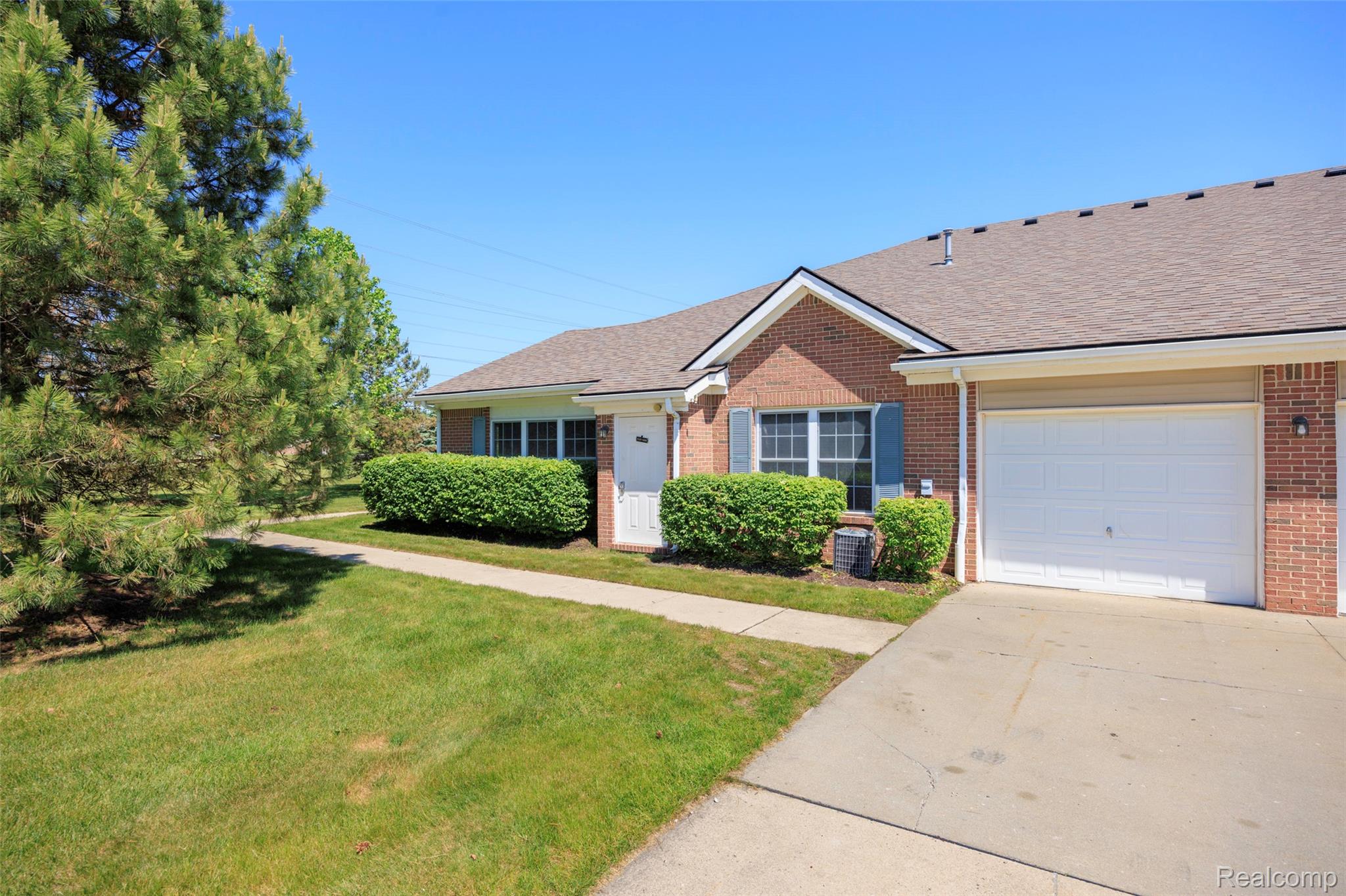 42268 Hanover Drive 4