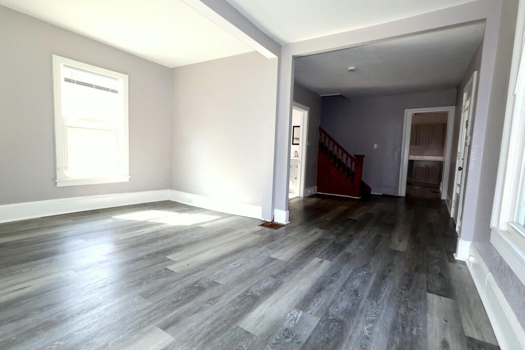 176 W Pearl Street