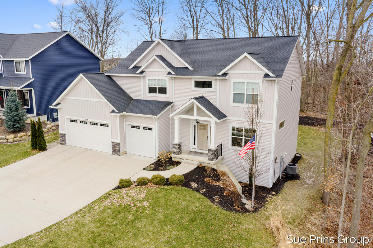 8089 Eagle Peak Drive