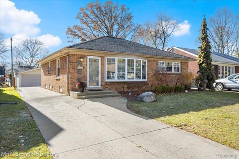 2180 Derby Road Birmingham City MI 48009