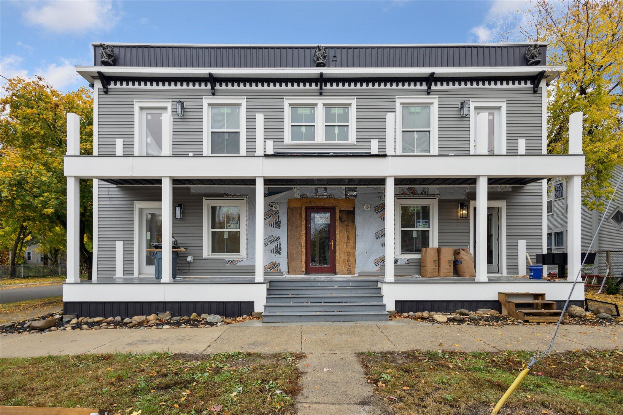 800 NW Douglas Street