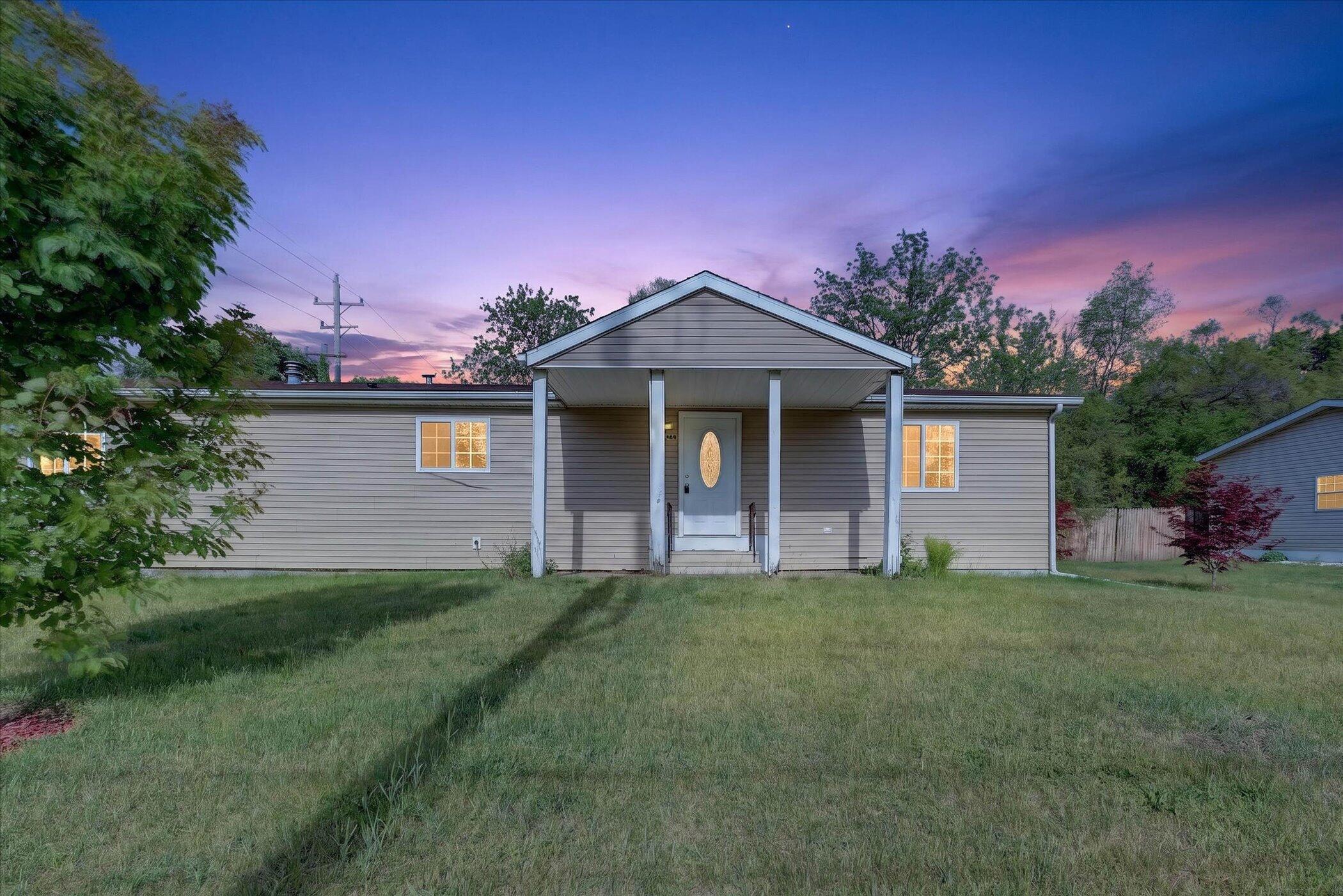 1809 Sunnyside Drive