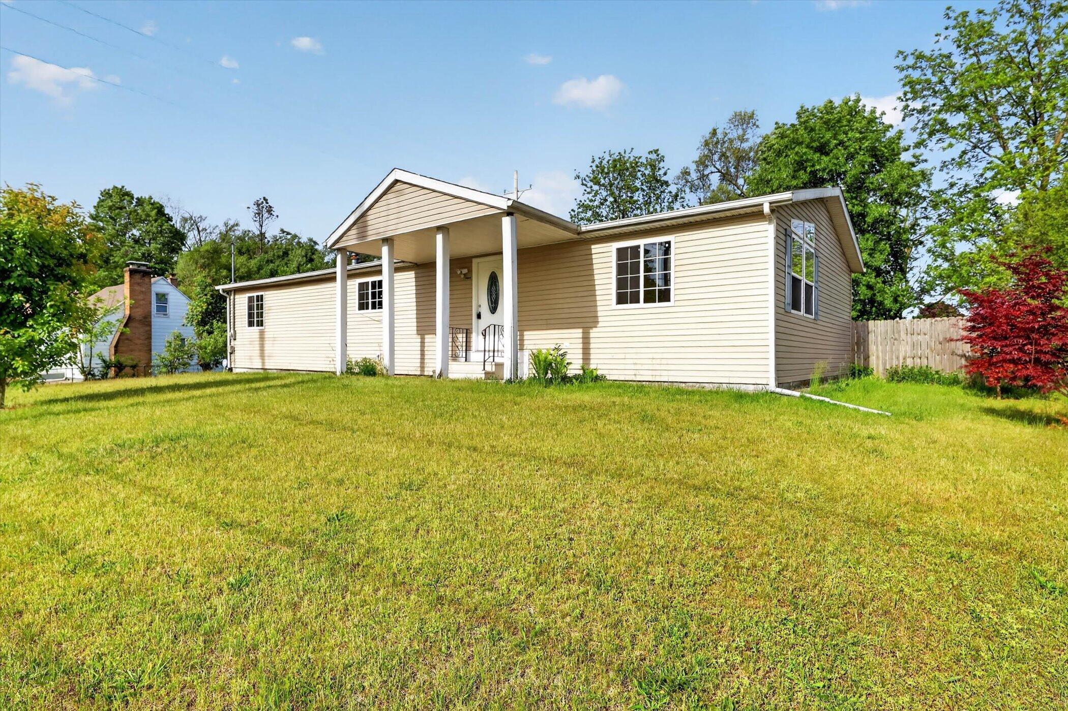 1809 Sunnyside Drive