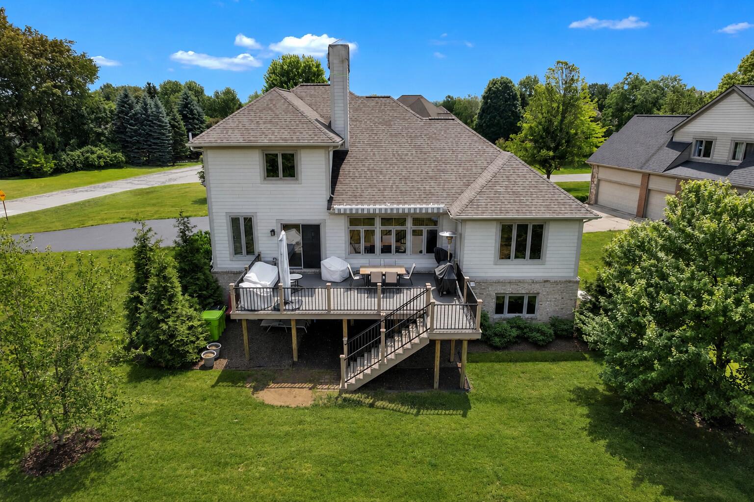 5049 Birdie Lane