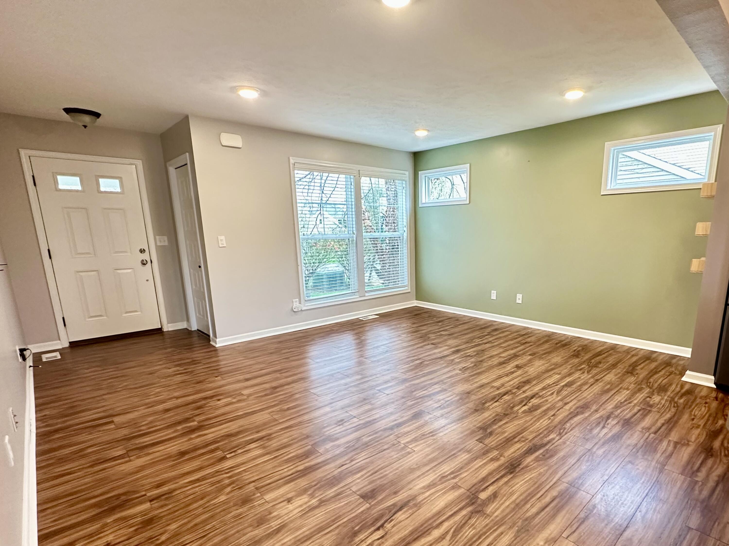 7947 High Knoll Drive SE