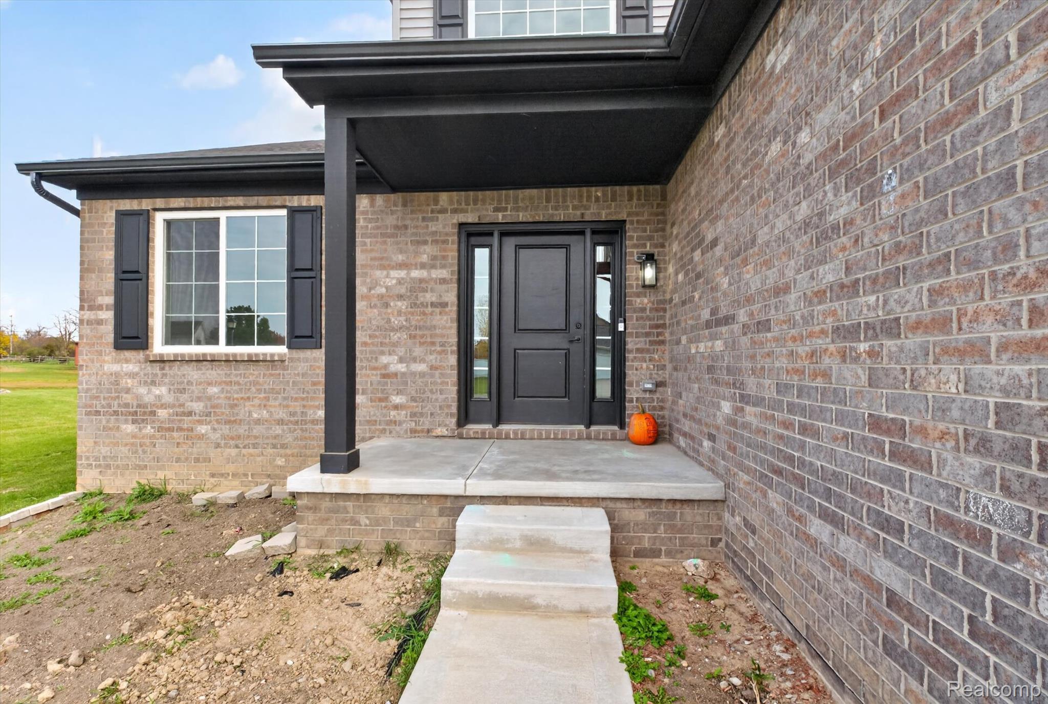 1448 Woodlake Lane