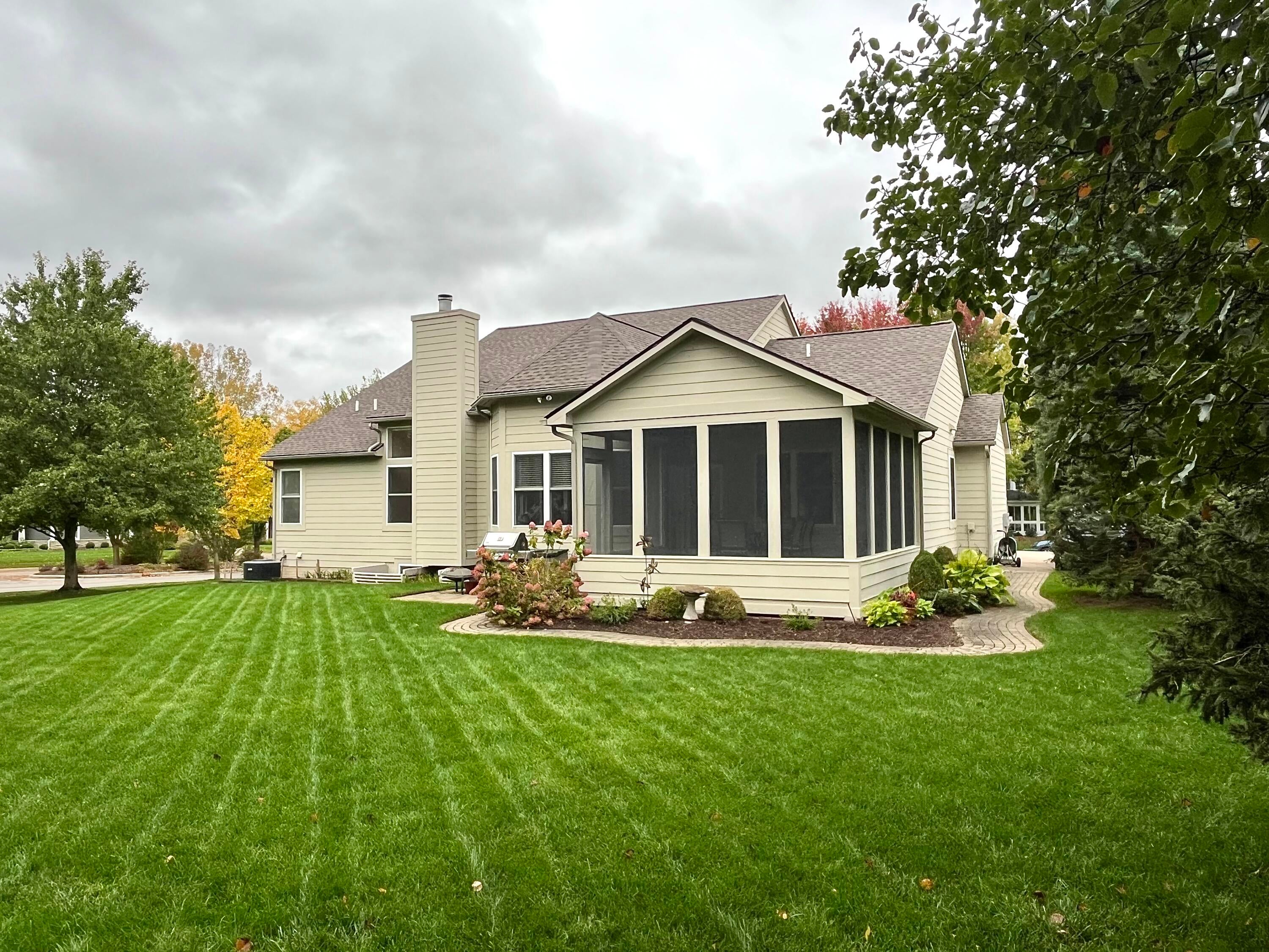 597 Amherst Circle