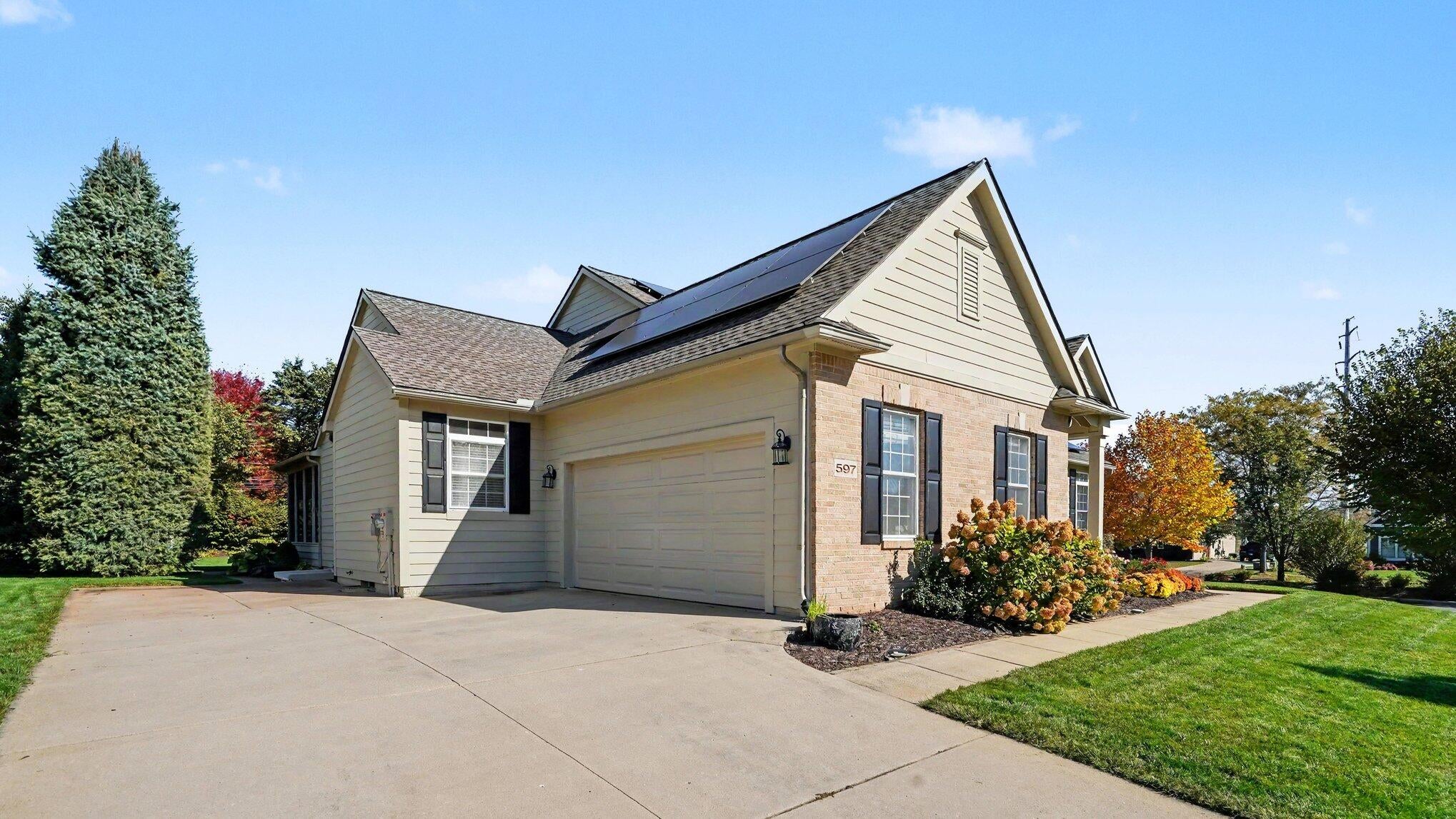 597 Amherst Circle