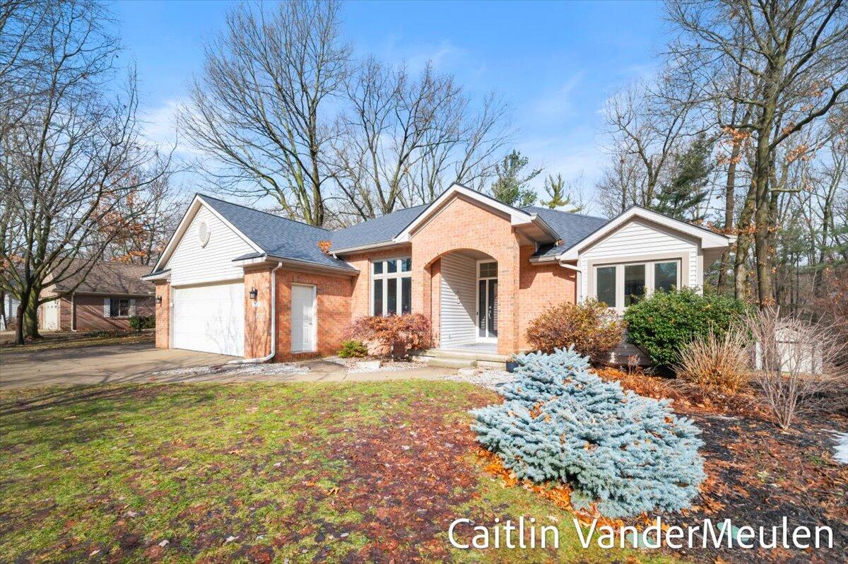 2627 Golfbury Drive SW