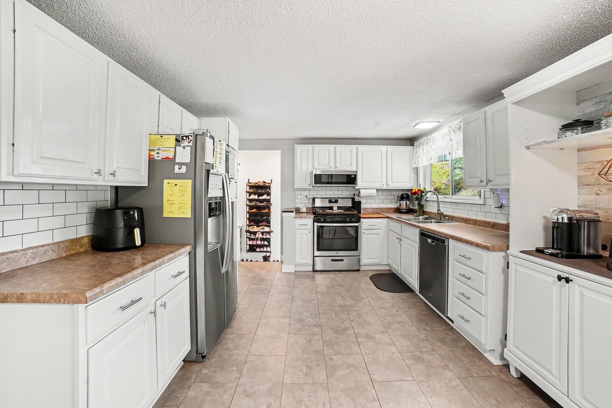 4381 W Pine River Road