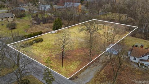 24818 Lois Lane Southfield City MI 48075