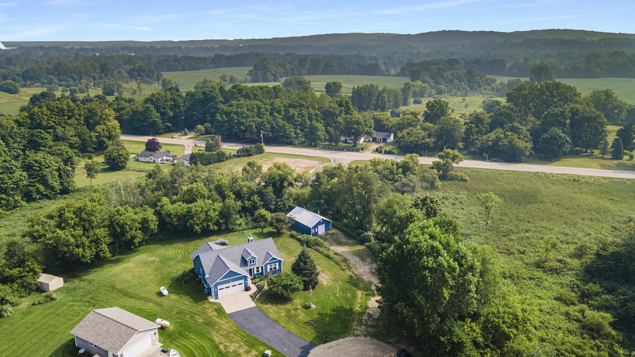 3125 Meadow Hills Drive