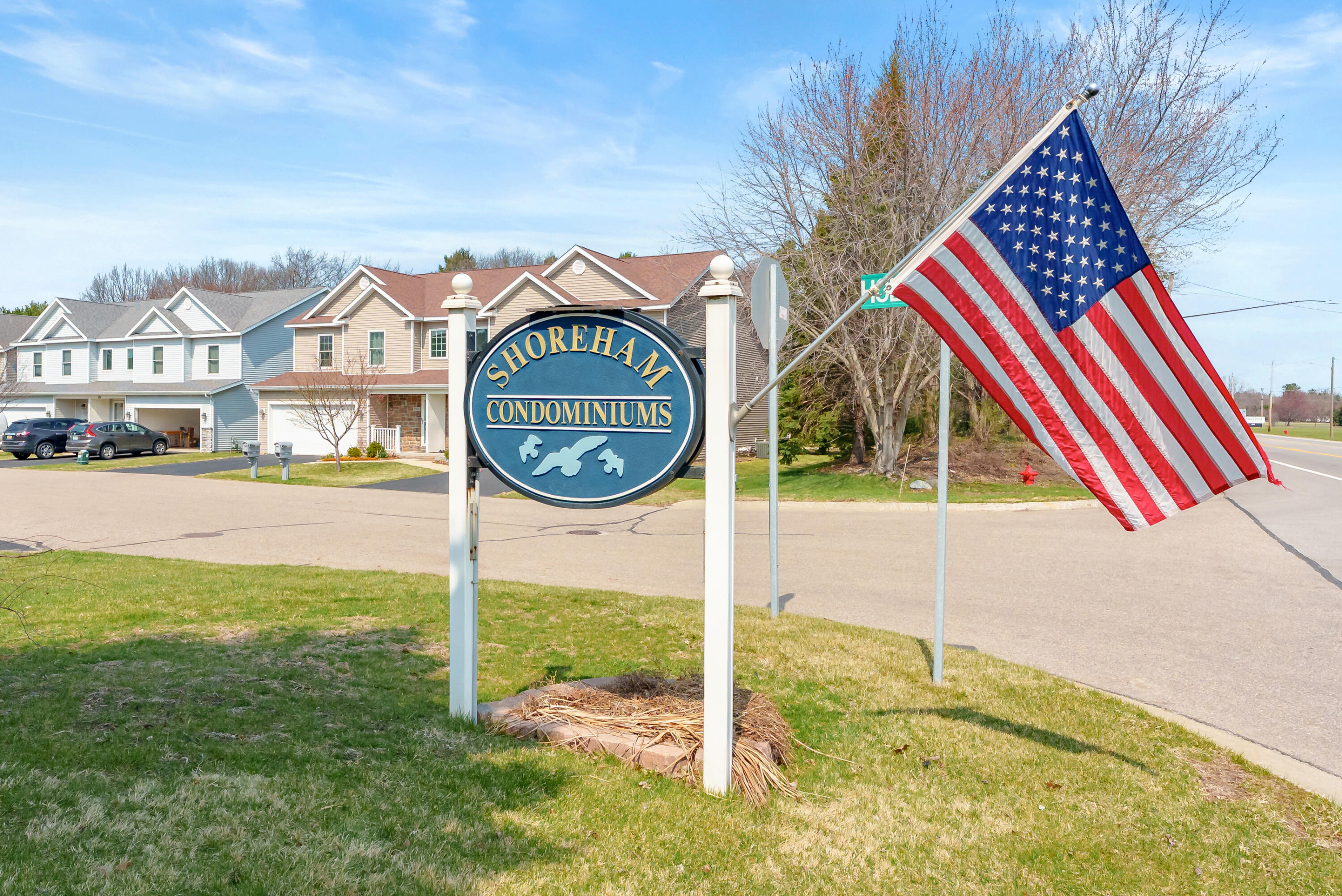 2547 Holiday House Road