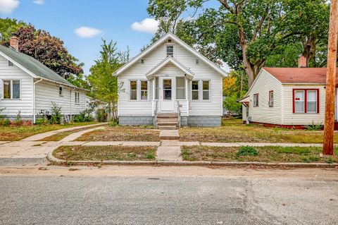 224 E Lincoln Avenue Muskegon Heights City MI 49444