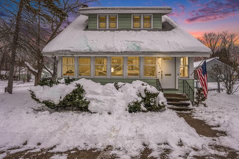 926 Washburn Avenue Kalamazoo Charter Township MI 49048