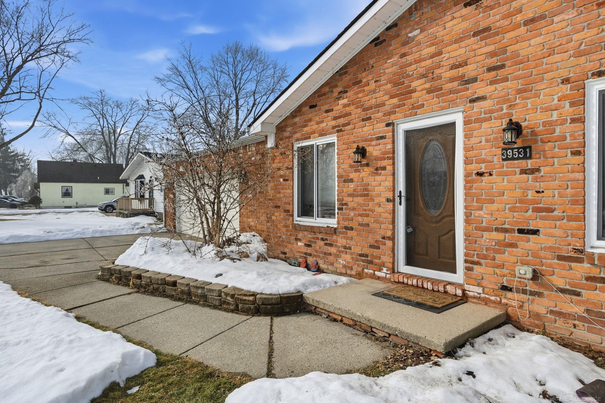 39531 Willmarth Street