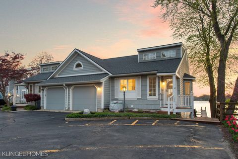 17513 N Fruitport Road 10 Spring Lake Township Ottawa MI 49456