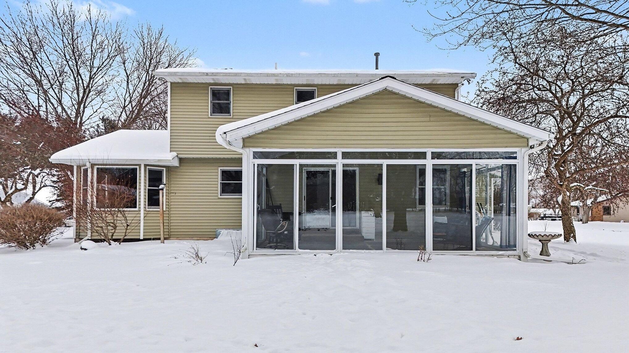 9214 Arrowhead Drive W