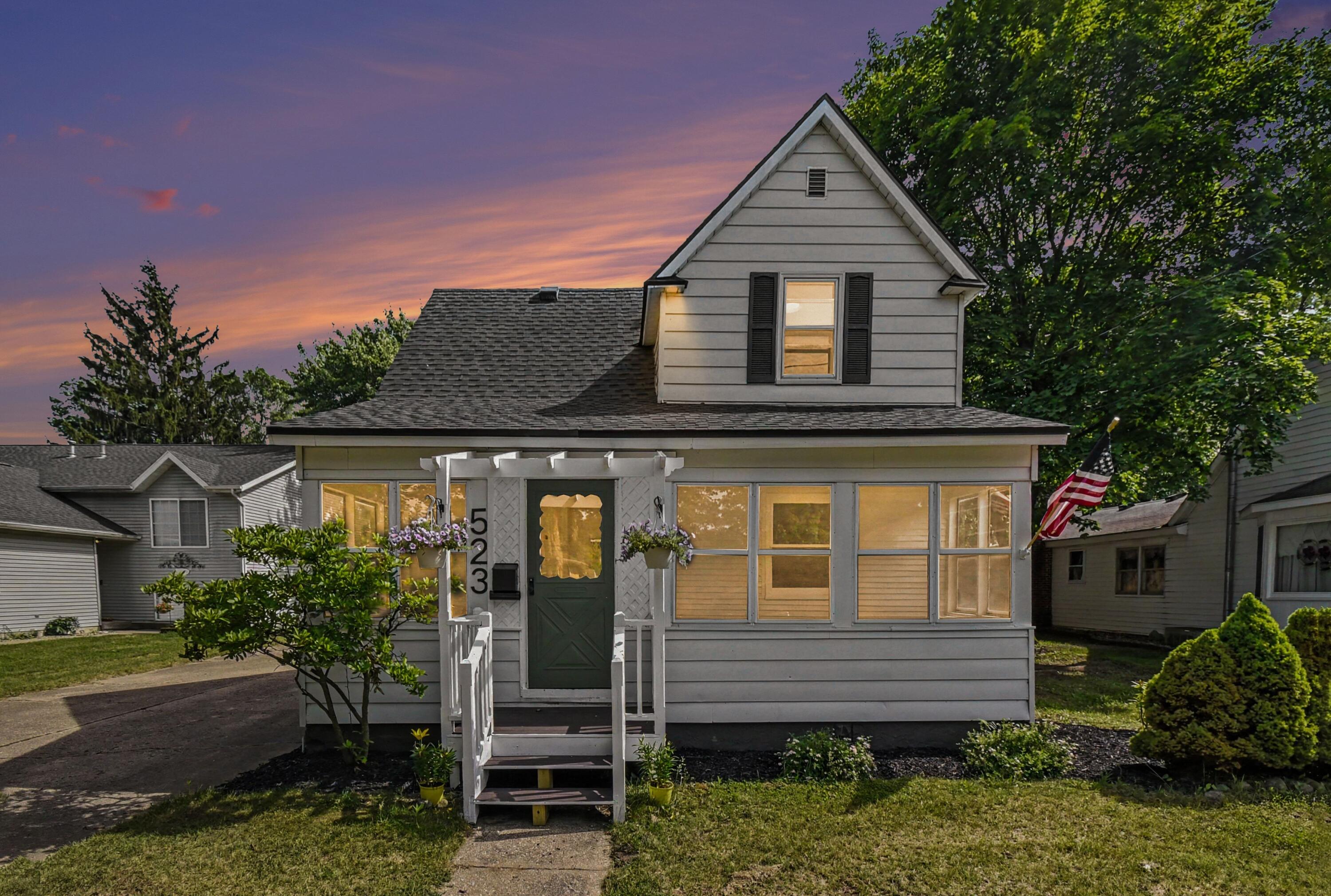 523 W Maple Street