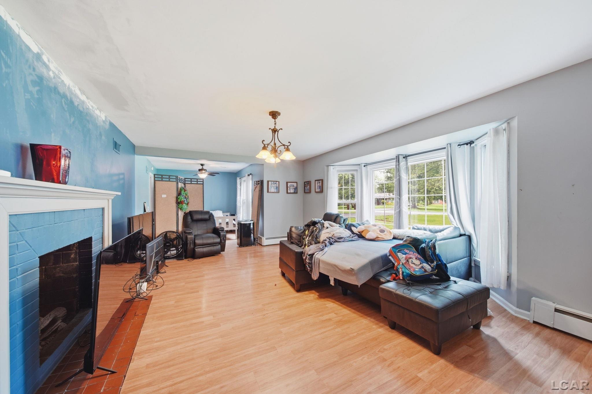 434 W Westwood Drive