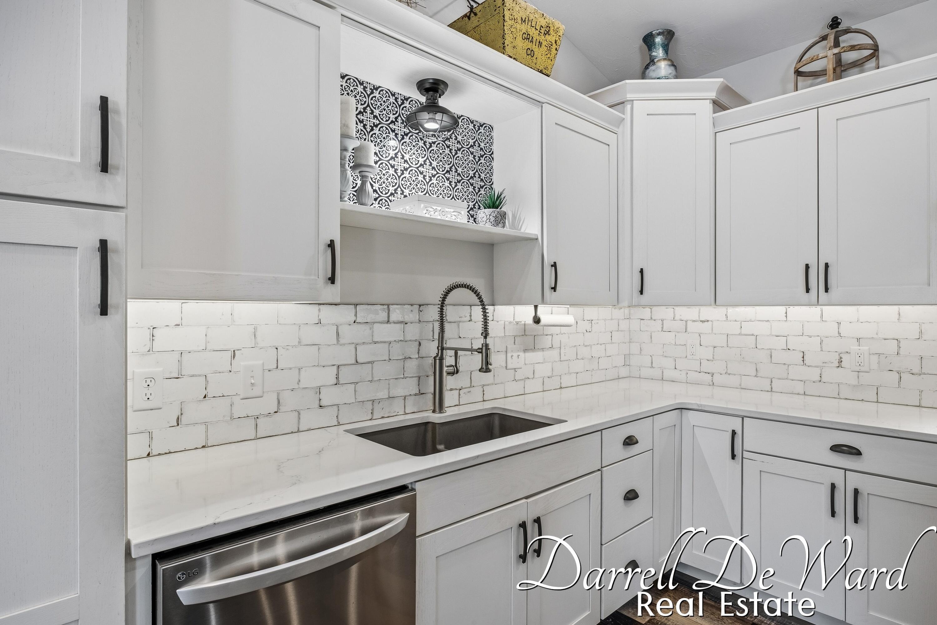 885 S Center Park Drive SW