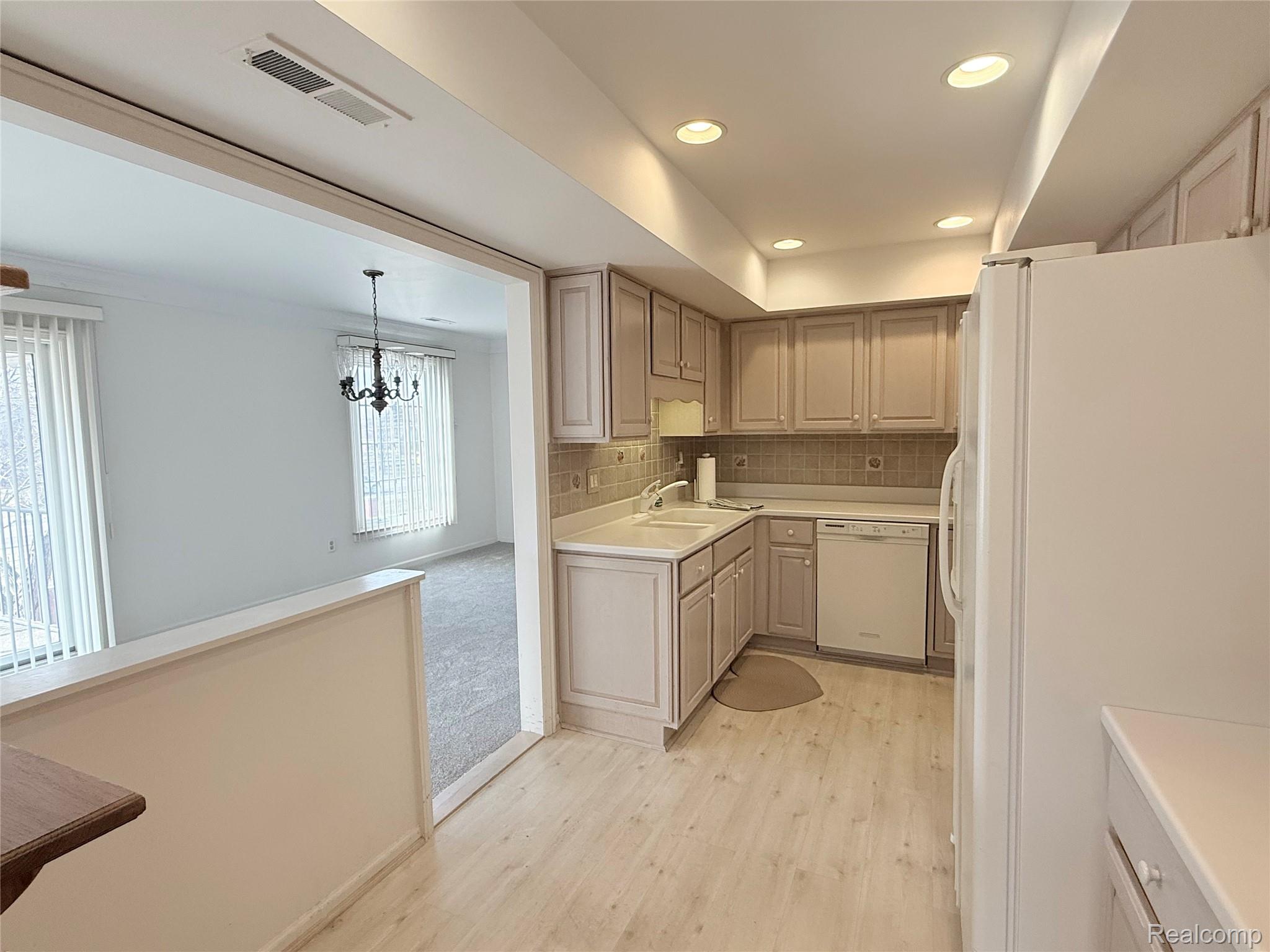 19710 W 13 Mile Road 201