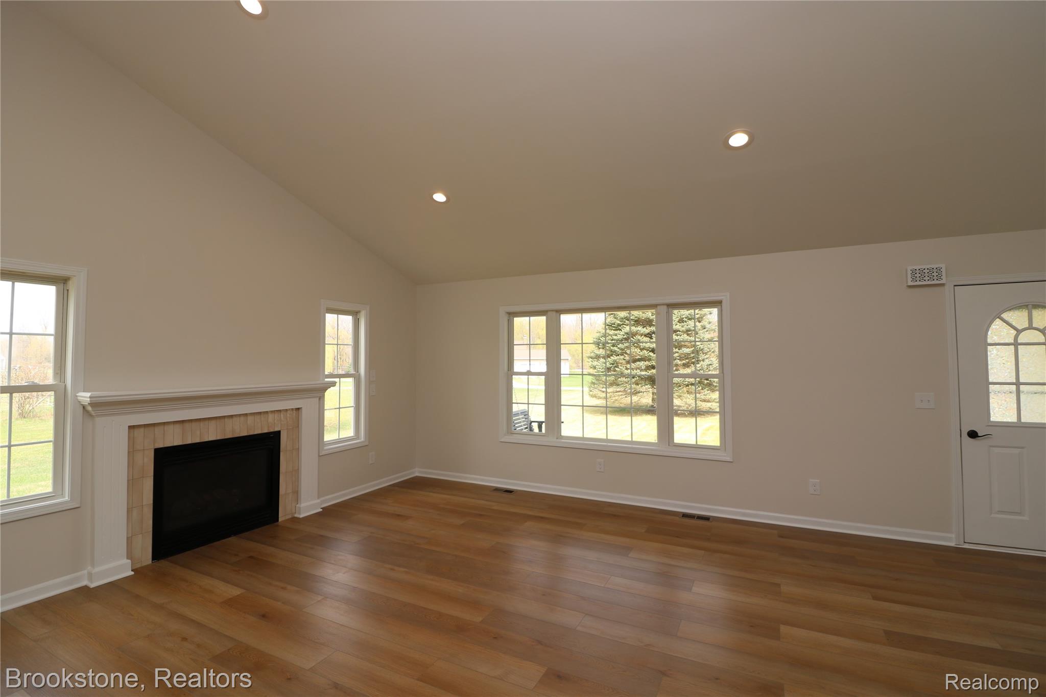 2141 Hunter Drive