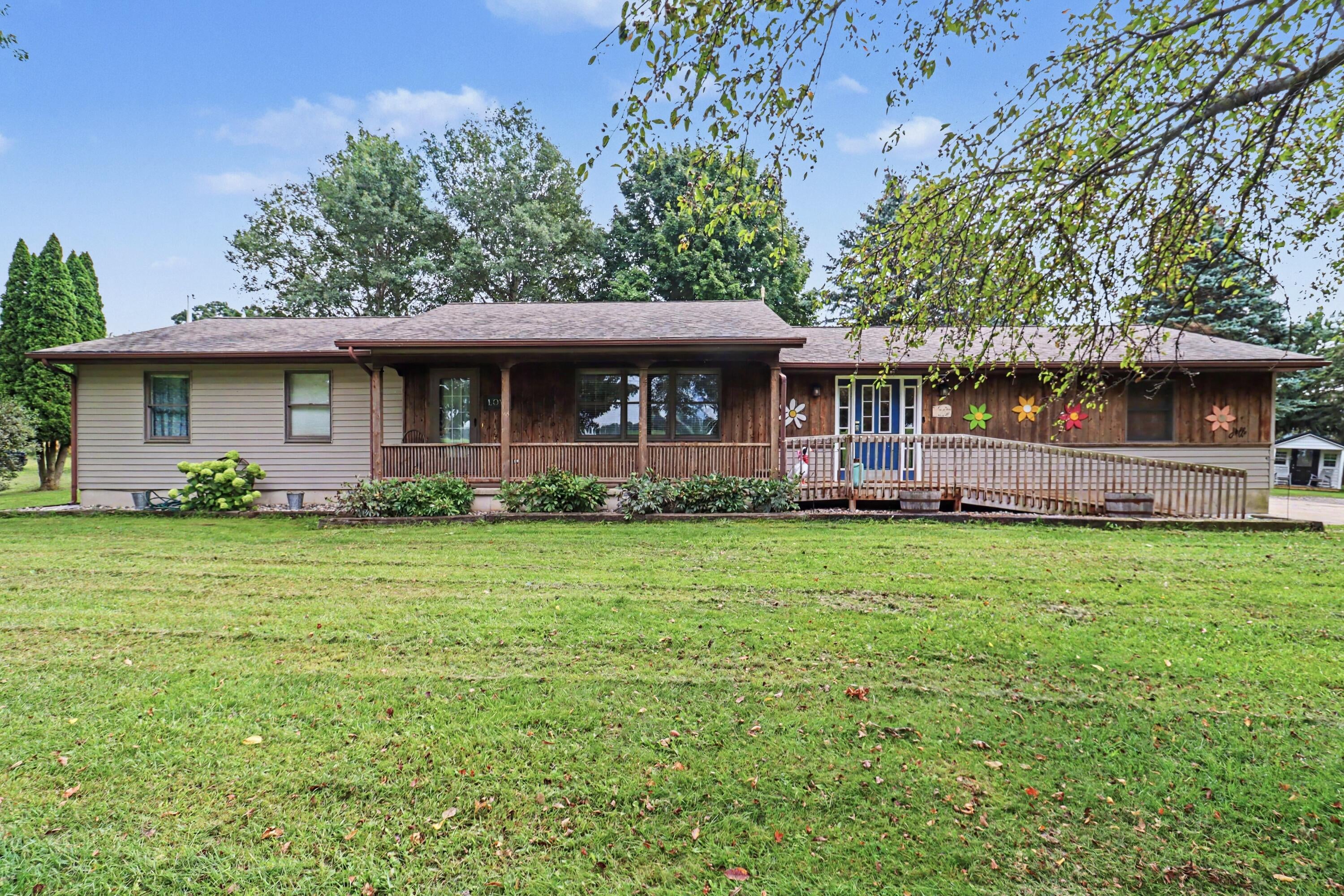 3696 N Holland Road