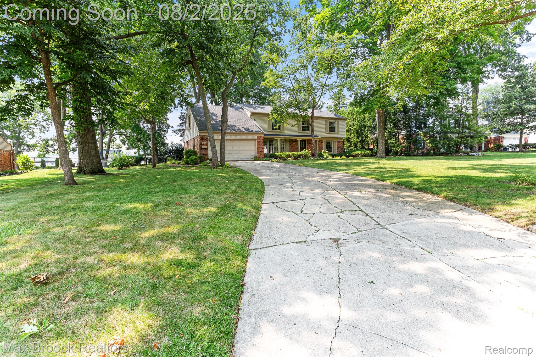 3246 E Breckenridge Lane