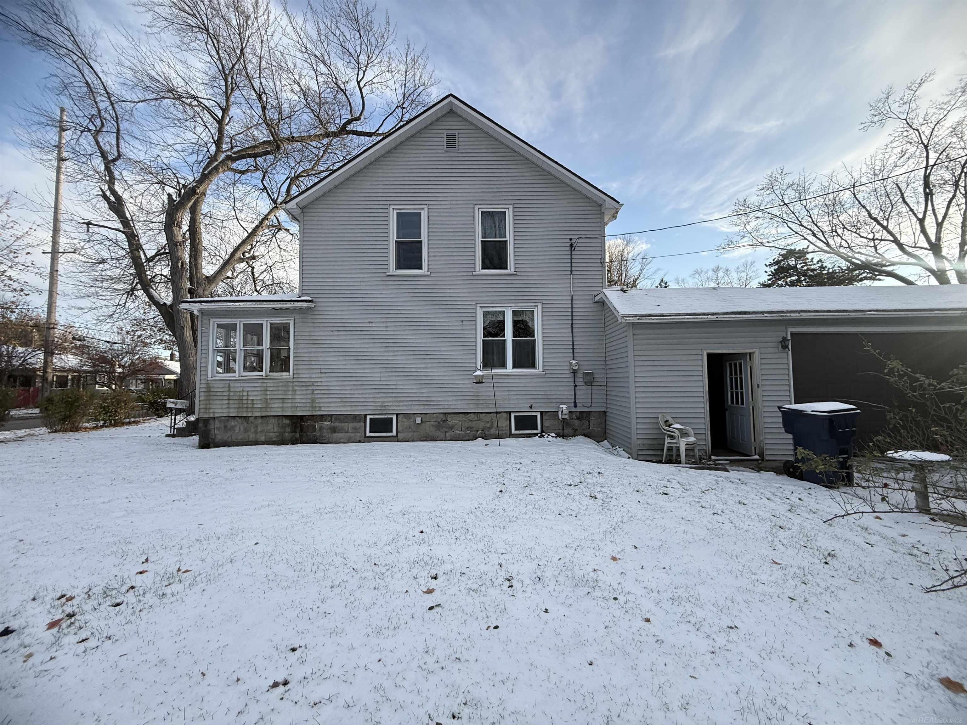 523 N Trumbull Street