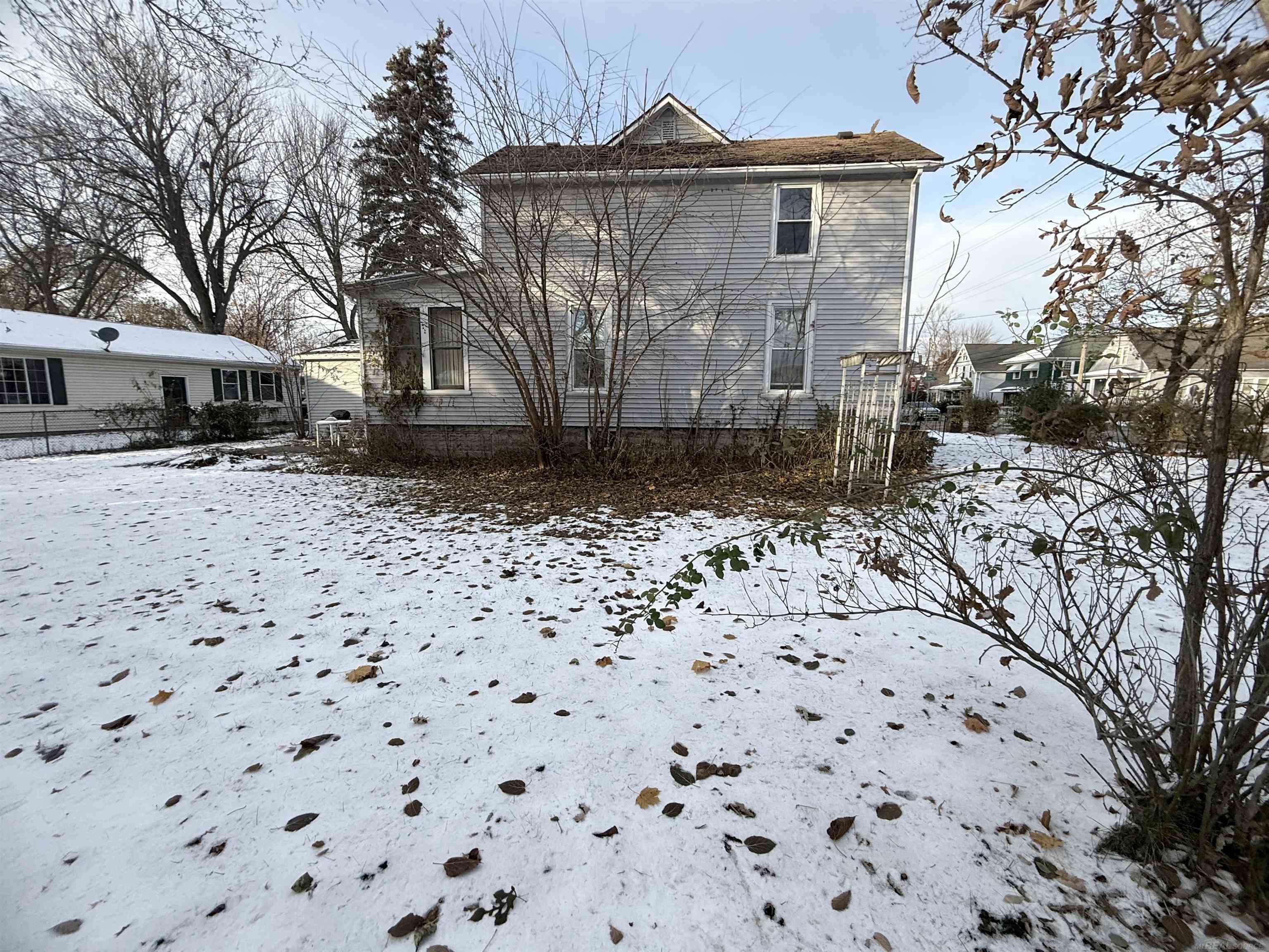 523 N Trumbull Street