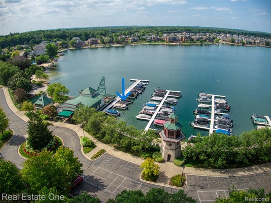 BATES, HOWELL, MI 48843 - Image 1ecedee36cb3bc04ee1af292fc008e8a/3352329813